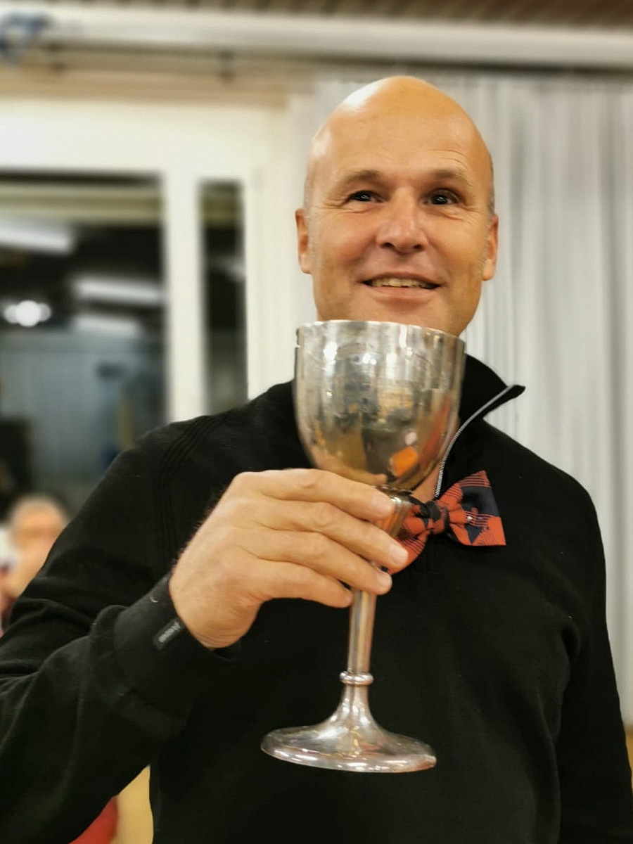 Andreas Balg mit Kelch